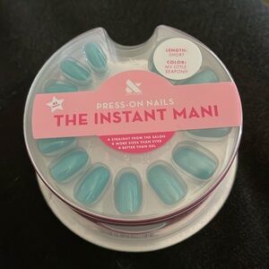 NEW Olive and June The Instant Mani press on nails My Little Seapony